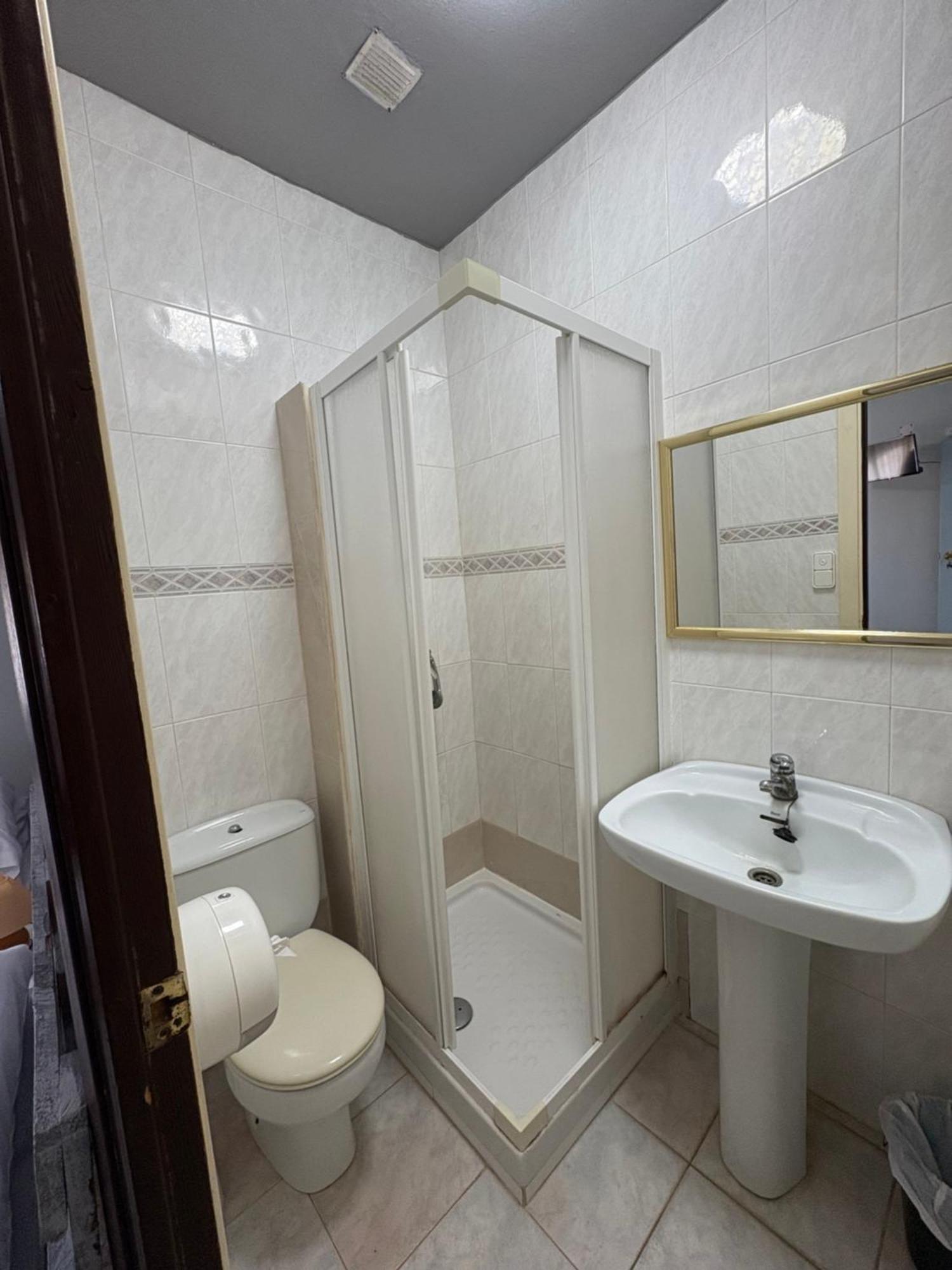 Hostal Pueblo Viejo Бельчіте Екстер'єр фото